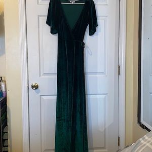 Velvet wrap dress. Emerald green XS